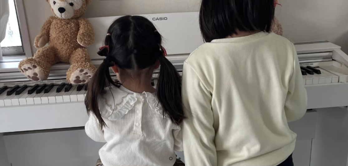 ピアノを楽しむ子どもたち
